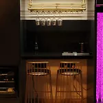 Olga Luxury I 5 Min From Airport I Location I Traditional Village Daire Luqa