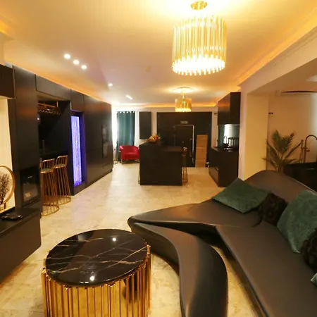 Olga Luxury I 5 Min From Airport I Location I Traditional Village Apartment *