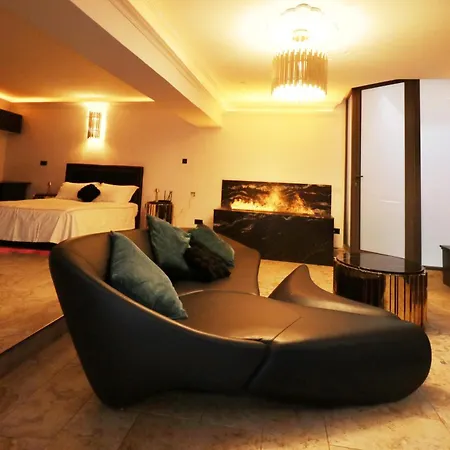 Olga Luxury I 5 Min From Airport I Location I Traditional Village