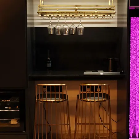 Olga Luxury I 5 Min From Airport I Location I Traditional Village Appartamento Luqa