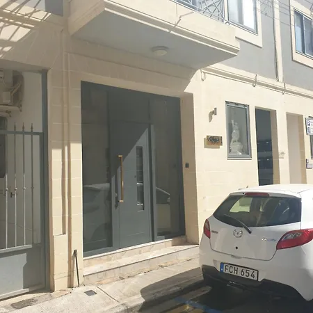 Olga Luxury I 5 Min From Airport I Location I Traditional Village Διαμέρισμα Luqa